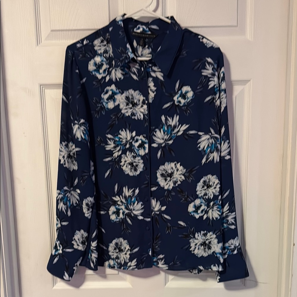 White House Black Market Navy Floral Blouse